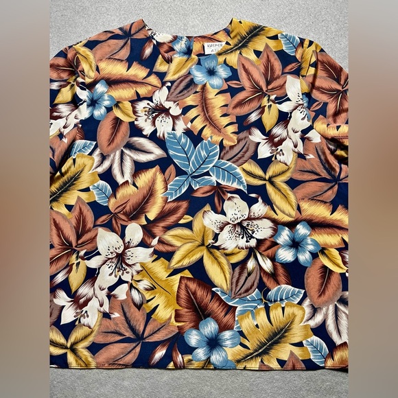 Kasper Women’s Floral Blouse XL Multicolor Short Sleeve Boxy Career Top - Picture 4 of 9